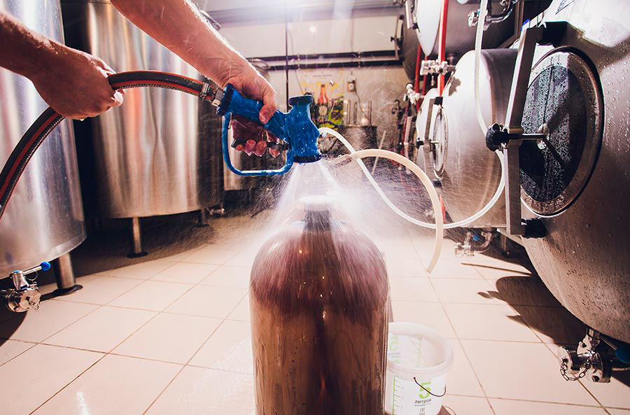 historia-dmb-07-destileria